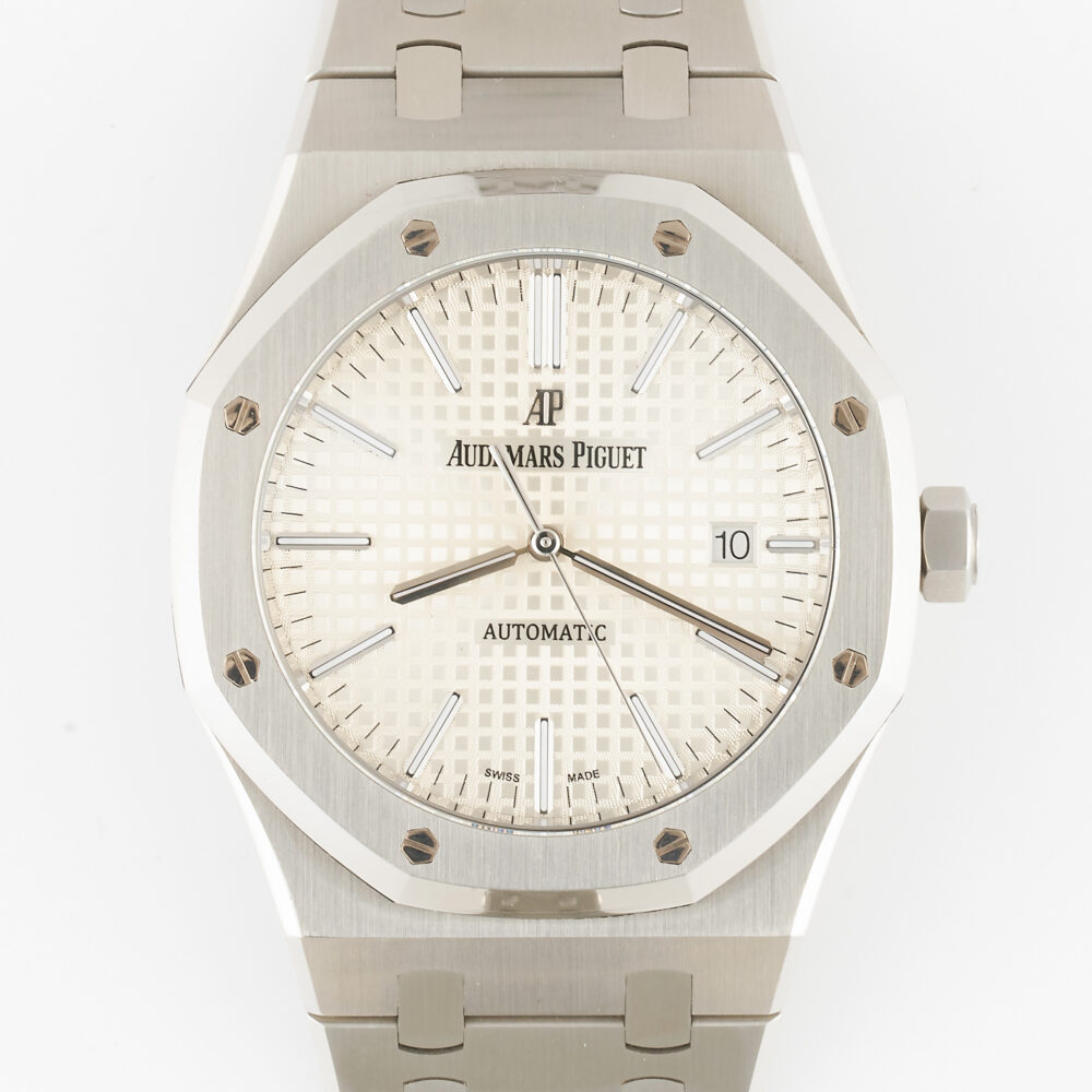 Audemars Piguet 15400st White 2016 With Box & Papers